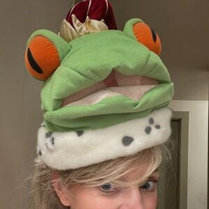 Adorable Children's Frog Prince Hat! 🐸👑